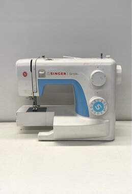 Singer Simple Sewing Machine 3221 alternative image