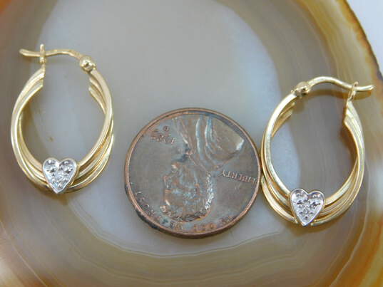 14K Yellow Gold Diamond Accent Heart Oval Hoop Earrings 2.0g image number 4