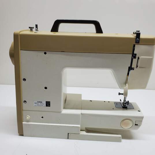 UNTESTED VINTAGE BROTHER VX757 SEWING MACHINE image number 3