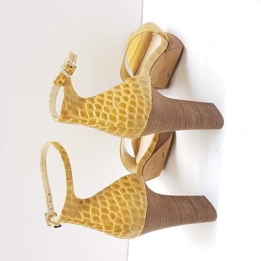 Vince Camuto Women's Sathina Yellow Embossed Platform Heels Size 9.5 image number 4