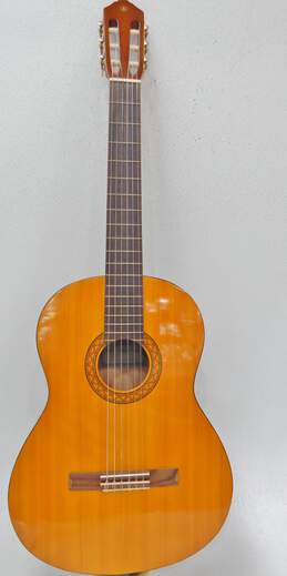 Yamaha Model CM40 Wooden Classical Acoustic Guitar w/ Soft Gig Bag