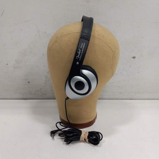 Fender TS-411 Wired Stereo Headphones image number 2