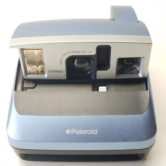 Polaroid One 600 Instant Camera image number 1