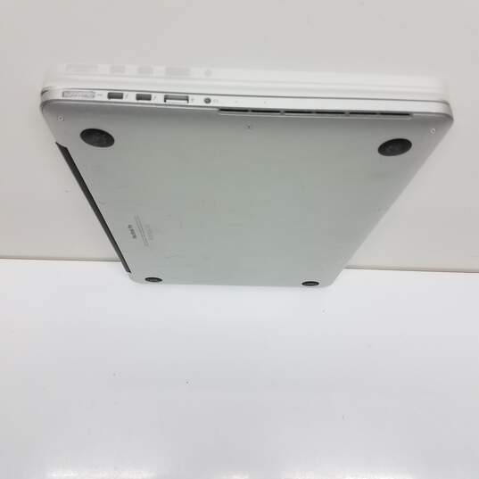 2015 MacBook Pro 13in Laptop Intel i5-5257U CPU 8GB RAM 128GB image number 5