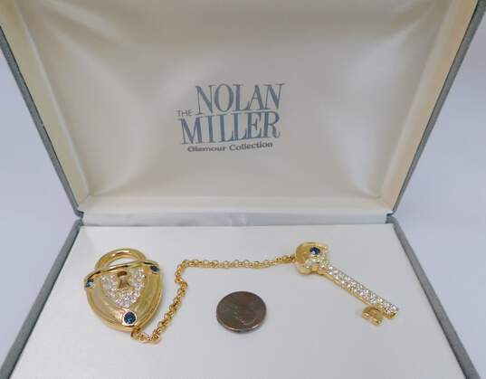 VNTG Signed Nolan Miller Glamour Collection Lock & Key Chatelaine Rhinestone Brooch IOB image number 9