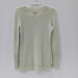 Women's Pale Green Cashmere Sweater Size Small alternative image