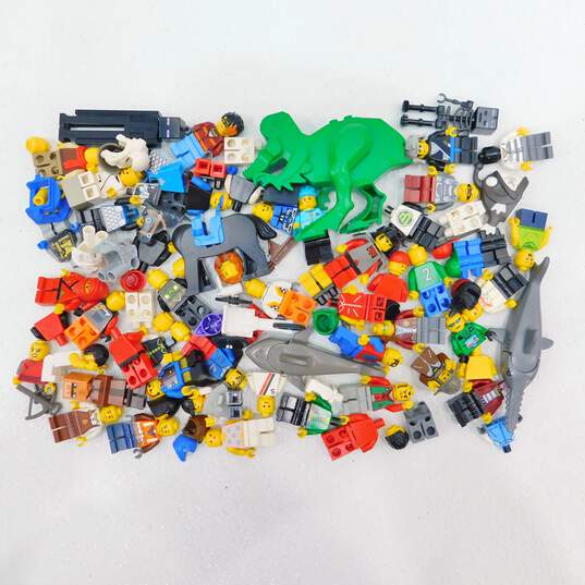 8.5 oz. LEGO Miscellaneous Minifigures Bulk Lot image number 1
