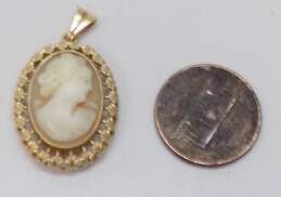 Vintage 14K Yellow Gold Carved Shell Cameo Pendant 3.5g alternative image