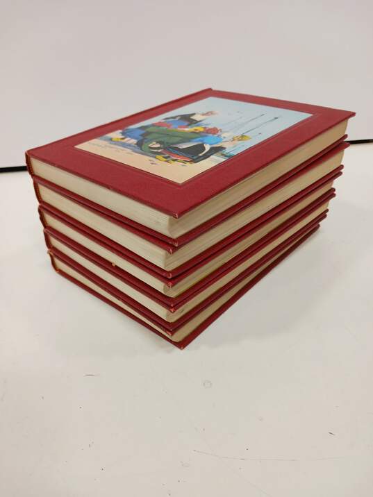 The Bookshelf for Boys and Girls Hardcover Books 5-9 image number 2