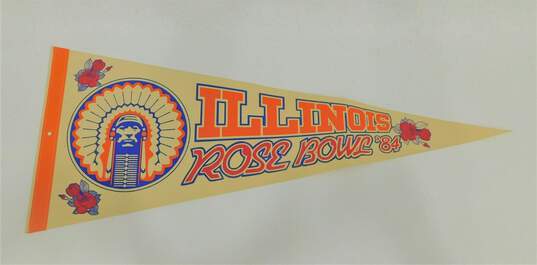 Various Vintage/Vintage-Styled Sports Pennants (Chicago Cubs, Illinois Colleges) image number 4