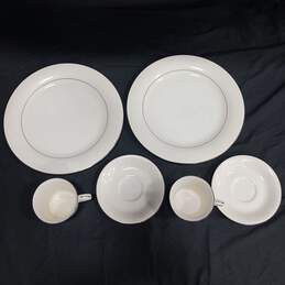 6PC American Royalty 'Winterset' Fine Porcelain Dishes Bundle alternative image