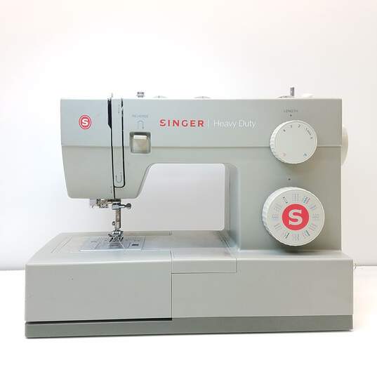 Singer Heavy Duty 4452 Sewing Machine