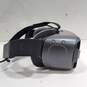Samsung Gear VR Headset w/ Controller image number 3