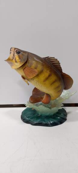 The Danbury Mint Bronzeback Bass Fish Sculpture alternative image