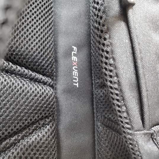 The North Face Copnnector TNF Black Backpac Sz OS image number 8