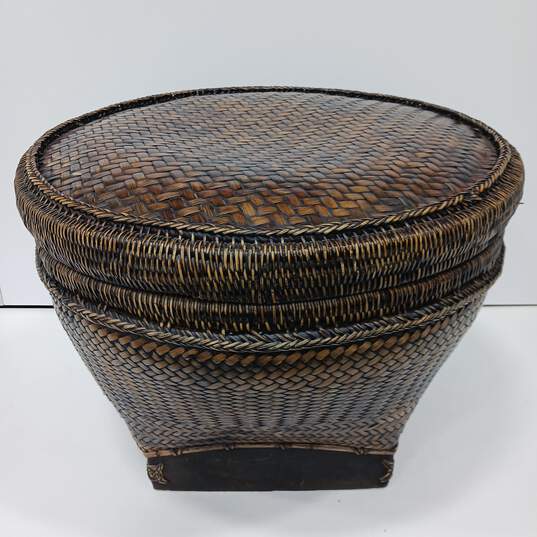 Brown Fine Basket w/ Lid image number 1