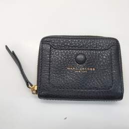 Marc Jacobs Black Leather Mini Zip Around Wristlet Wallet AUTHENTICATED