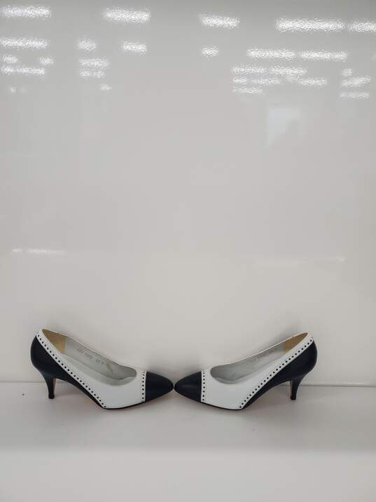 Women Jacqueline Ferrar Black/white heel shoes size-5.5 used image number 3