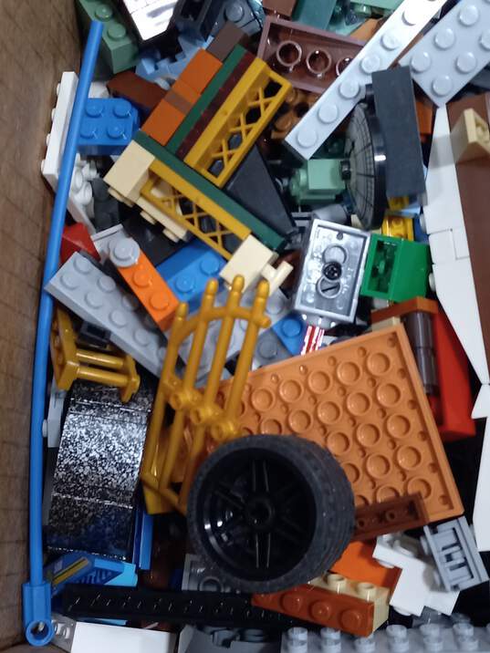 7.5lb Bundle of Assorted Lego Building Bricks image number 3