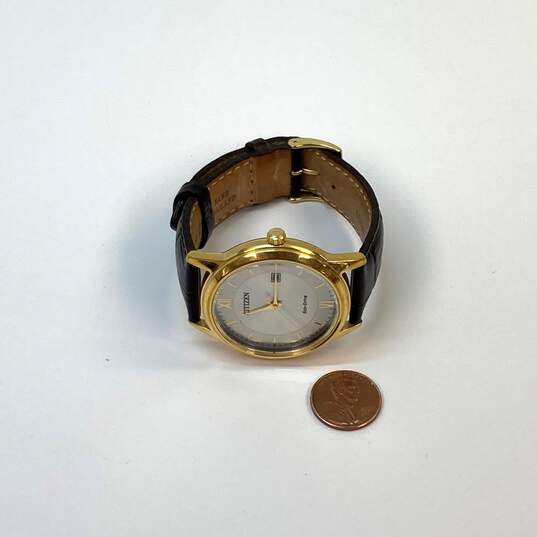 Designer Citizen Eco Drive Brown Leather Strap Analog Dial Quartz Wristwatch image number 3