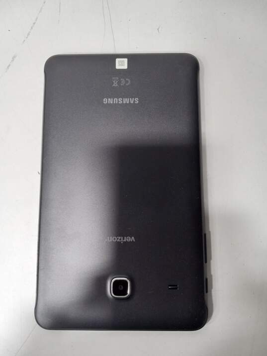Dark Gray Samsung Galaxy Tab E image number 1
