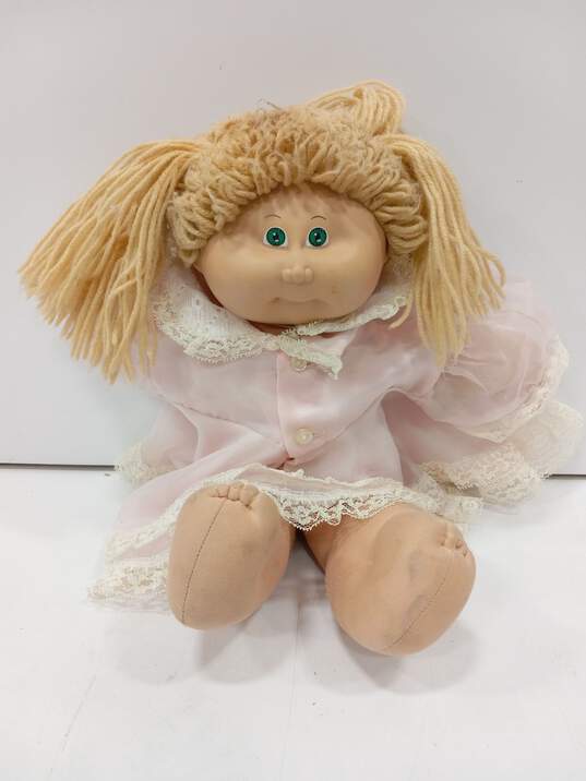 Vintage Cabbage Patch Girl Doll image number 1