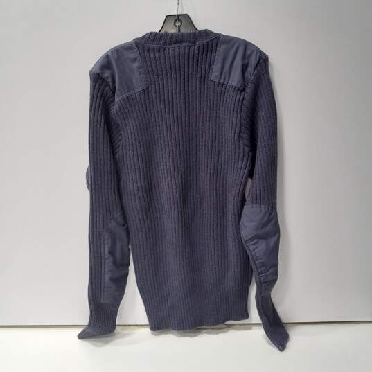L.L. Bean Men's Blue Sweater Size Large image number 2