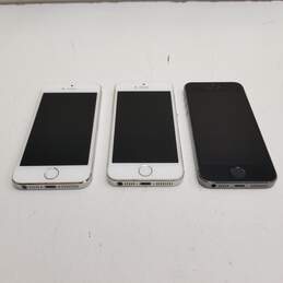 Apple iPhone 5s (A1533) - Lot of 3 (For Parts Only) alternative image