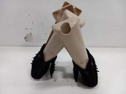 Minnetonka Women's Black Fringe Boots Size 6.5 alternative image