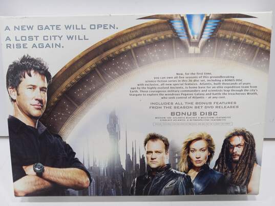 Stargate Atlantis: The Complete Series Collection image number 7