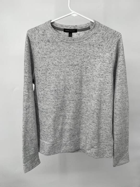 Womens Gray Long Sleeve Round Neck Pullover Sweater Size Small T-0528908-N image number 1