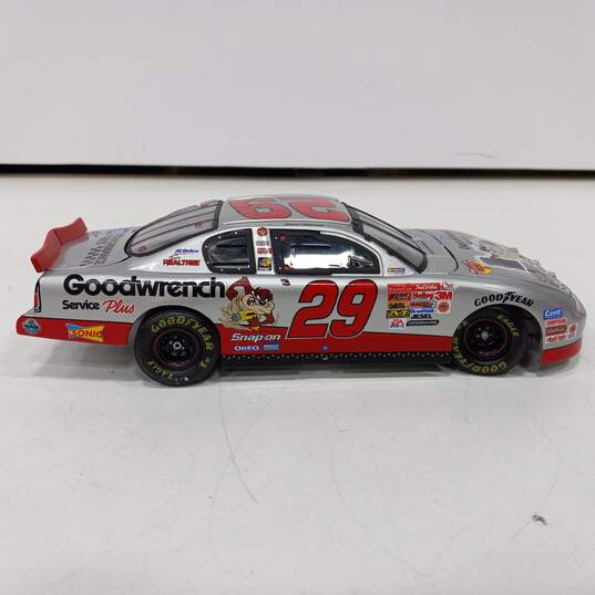 Revell Kevin Harvick 1:24 Scale Diecast Car image number 5