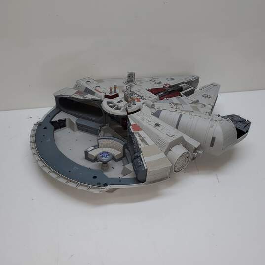 Star Wars Legacy Collection Millennium Falcon Hasbro SA C-001C #B3678 for Parts/Repair image number 2