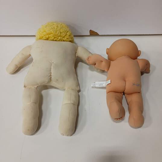 Pair of Vintage Cabbage Patch Dolls image number 2