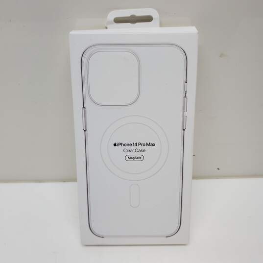 Apple iPhone 14 Pro Max Clear Case w/ Mag Safe image number 3