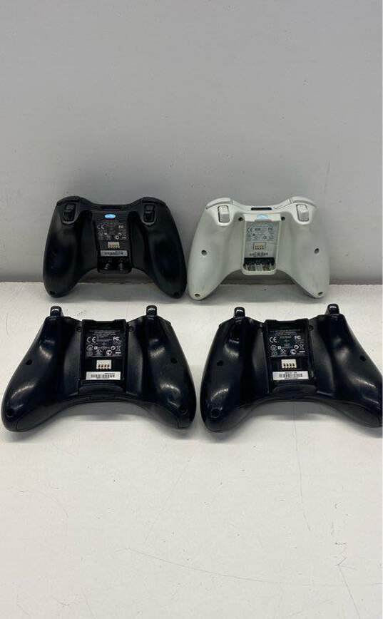 Microsoft Xbox 360 controllers - Lot of 10, mixed color >>FOR PARTS OR REPAIR<< image number 4