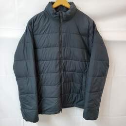 Everlane Black Puffer Jacket in Size Medium