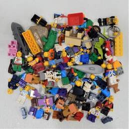 9.2 oz. LEGO Misc Minifigures Bulk Lot