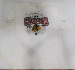 2010 Chicago Blackhawks HOF Denis Savard Signed Majestic T-Shirt