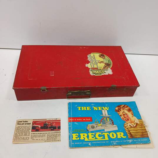 Vintage 1938 Gilbert Sensational Erector Set - Model 7 1/2 w/ instruction book In Metal Box image number 5