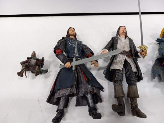 Bundle Of Assorted Pirates of The Caribbean Figures image number 2