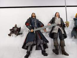 Bundle Of Assorted Pirates of The Caribbean Figures alternative image