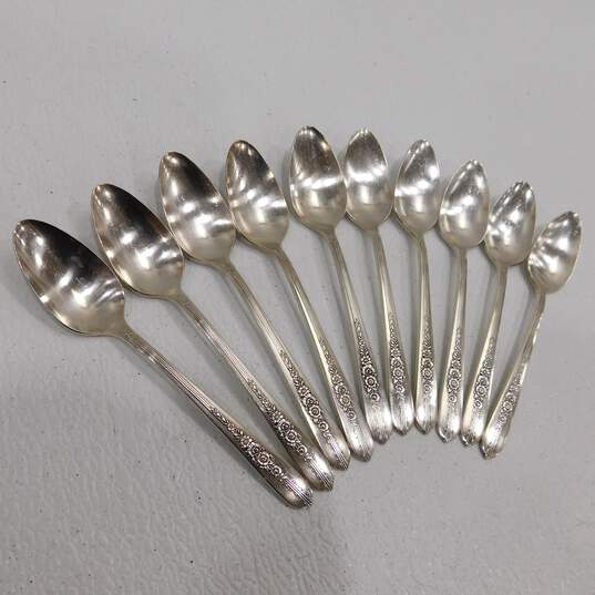 Oneida Nobility Plate Royal Rose Silver Plate 70 Piece Flatware Set w/ Wood Case image number 7