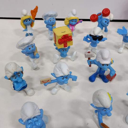 Bundle of 40+ Smurfs Figures image number 2