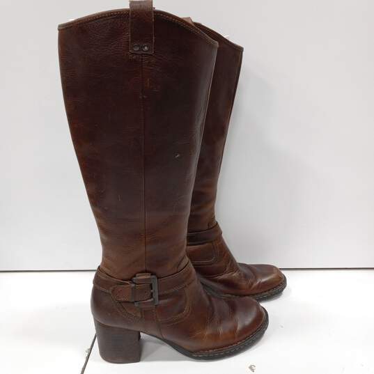 Born Women's Brown Leather Riding Boots Size 8.5 / Euro Size 40 image number 4