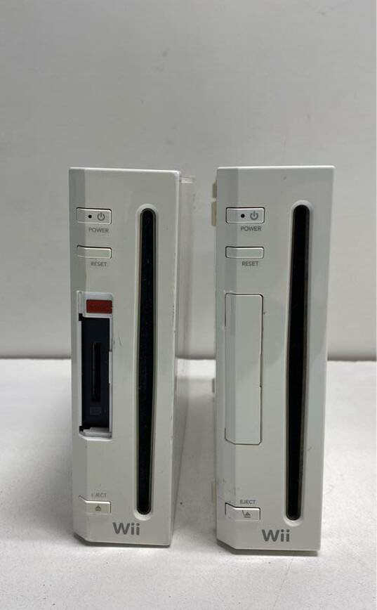 Set Of 2 Nintendo Wii Consoles For Parts/Repair- White image number 1