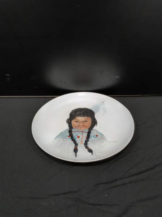 Original Native American Girl Portrait On A Plate image number 1