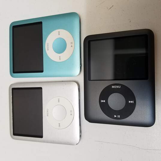 Buy the Apple IPod Nano (3rd Generation) | A1236 | Lot of 3 | GoodwillFinds