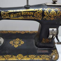 Antique White Rotary USA Sewing Machine FR-2365470 UNTESTED alternative image