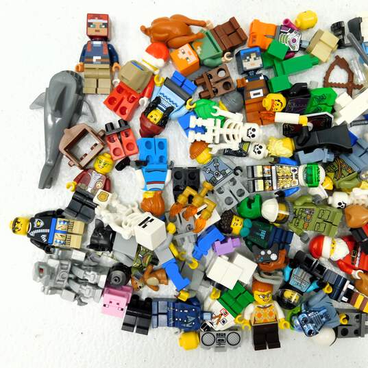 8.3oz Lego Mini Figure Mixed Lot image number 2